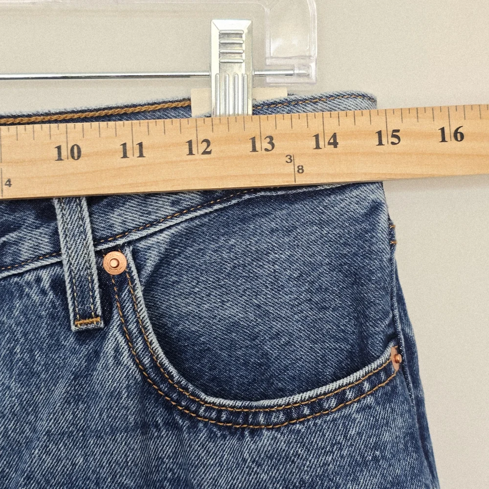 NWT Levi's Premium 501 90s Straight Jeans Blue Size 29 - Picture 6 of 7